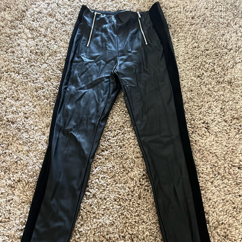 zara black pants.